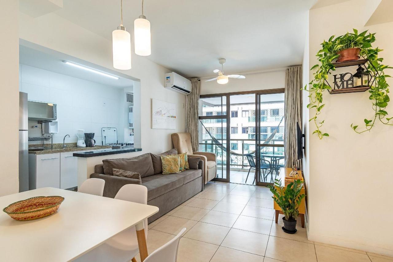 Apartamento 2 Qto E Varanda Em Completo *