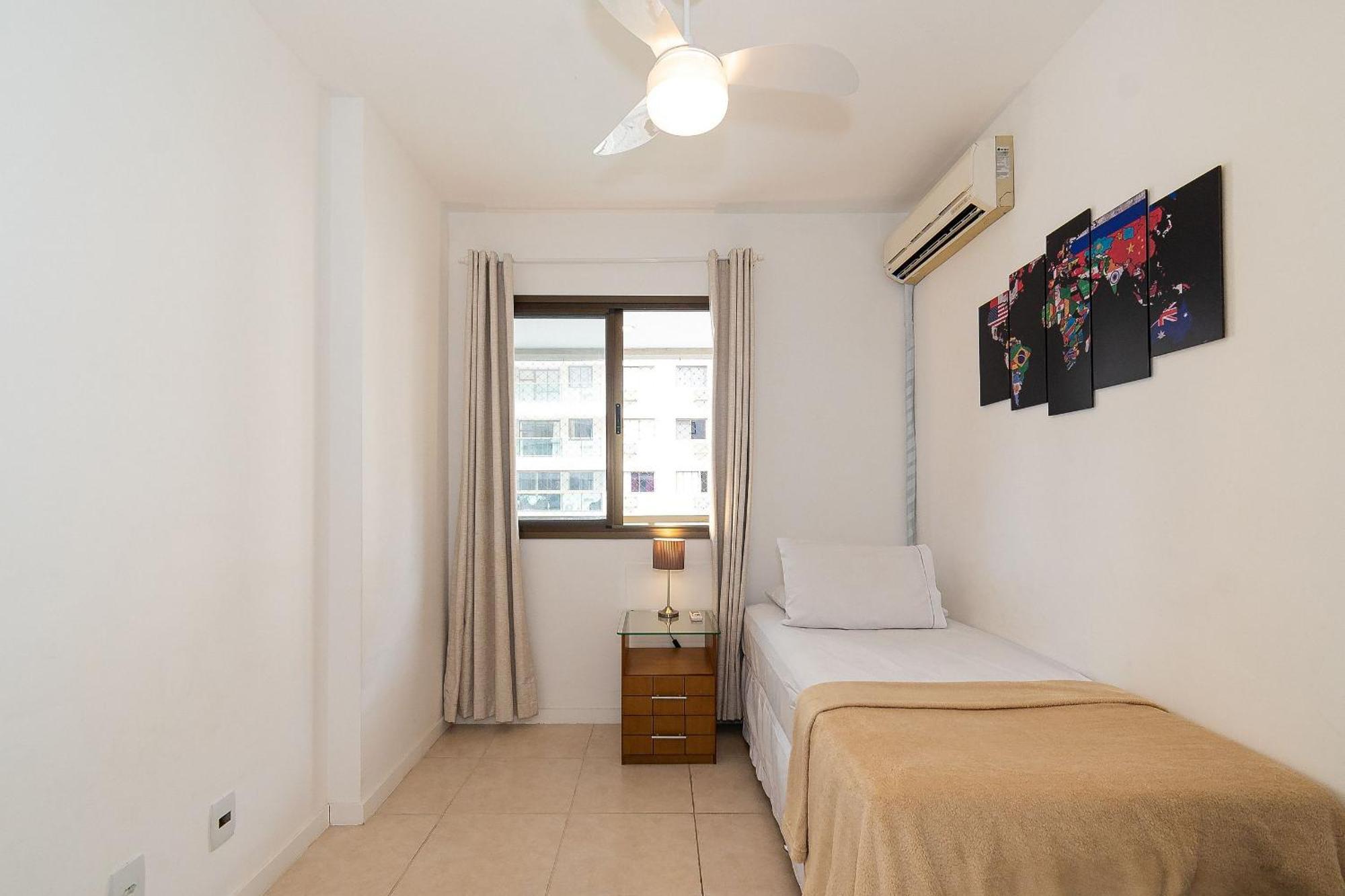 2 Qto E Varanda Em Completo Apartamento *
