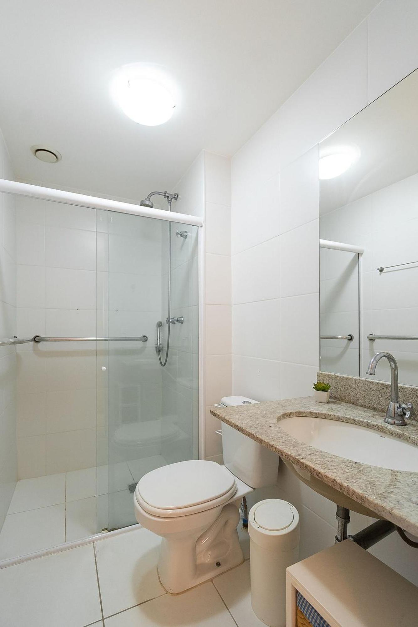 Apartamento 2 Qto E Varanda Em Completo *
