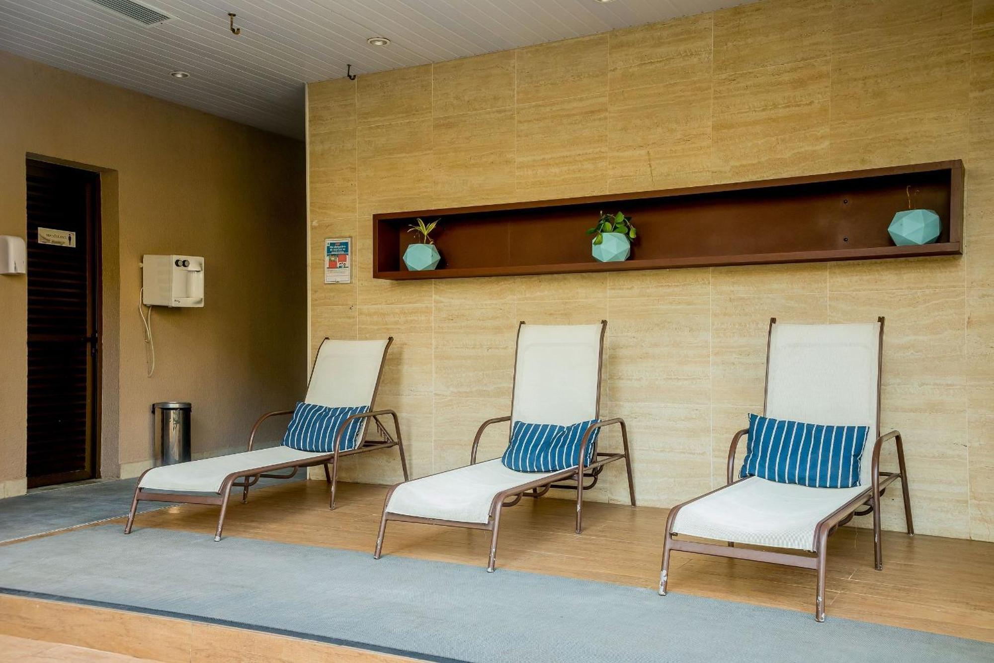 Apartamento 2 Qto E Varanda Em Completo