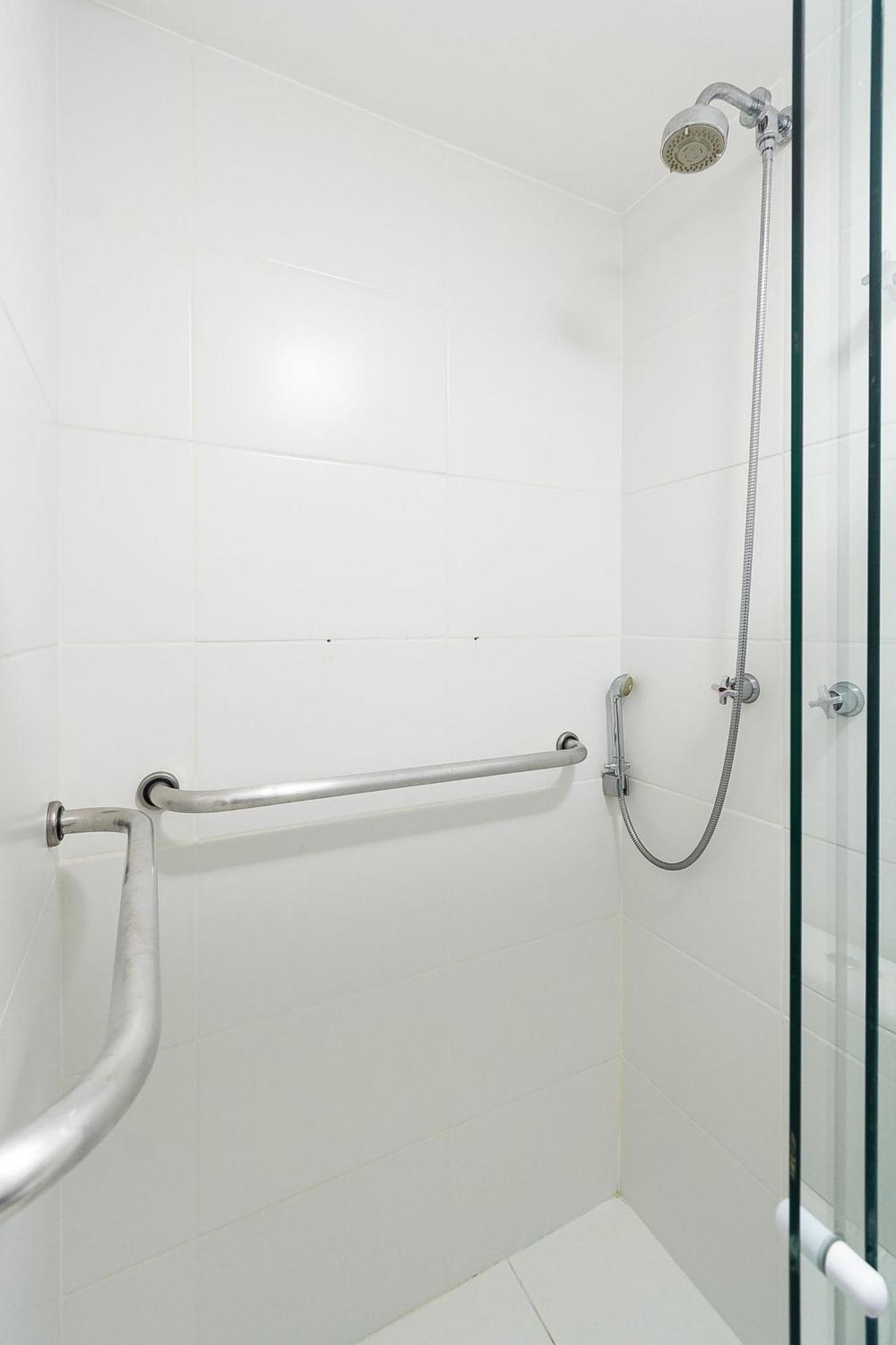 Apartamento 2 Qto E Varanda Em Completo *