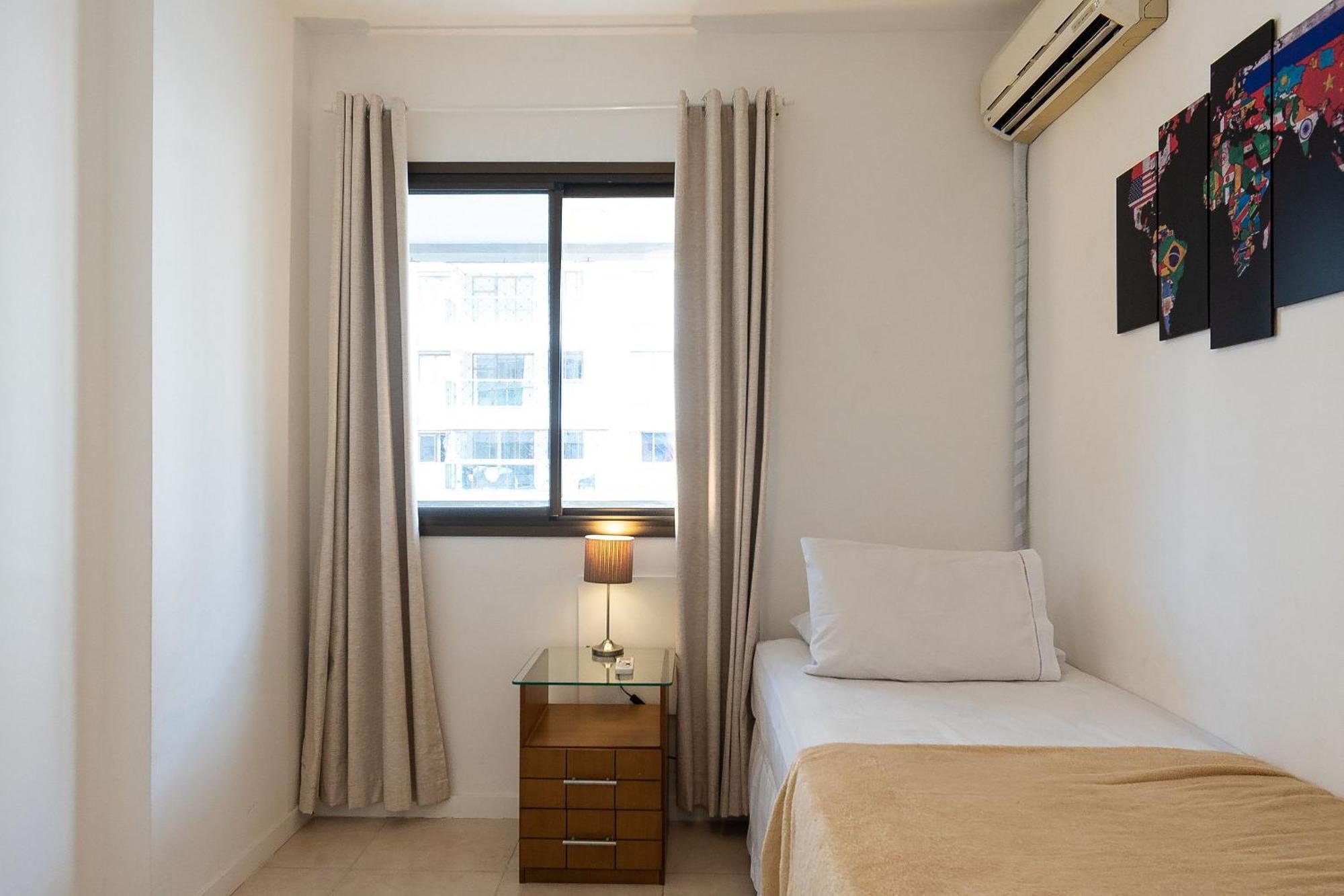 Apartamento 2 Qto E Varanda Em Completo Rio de Janeiro