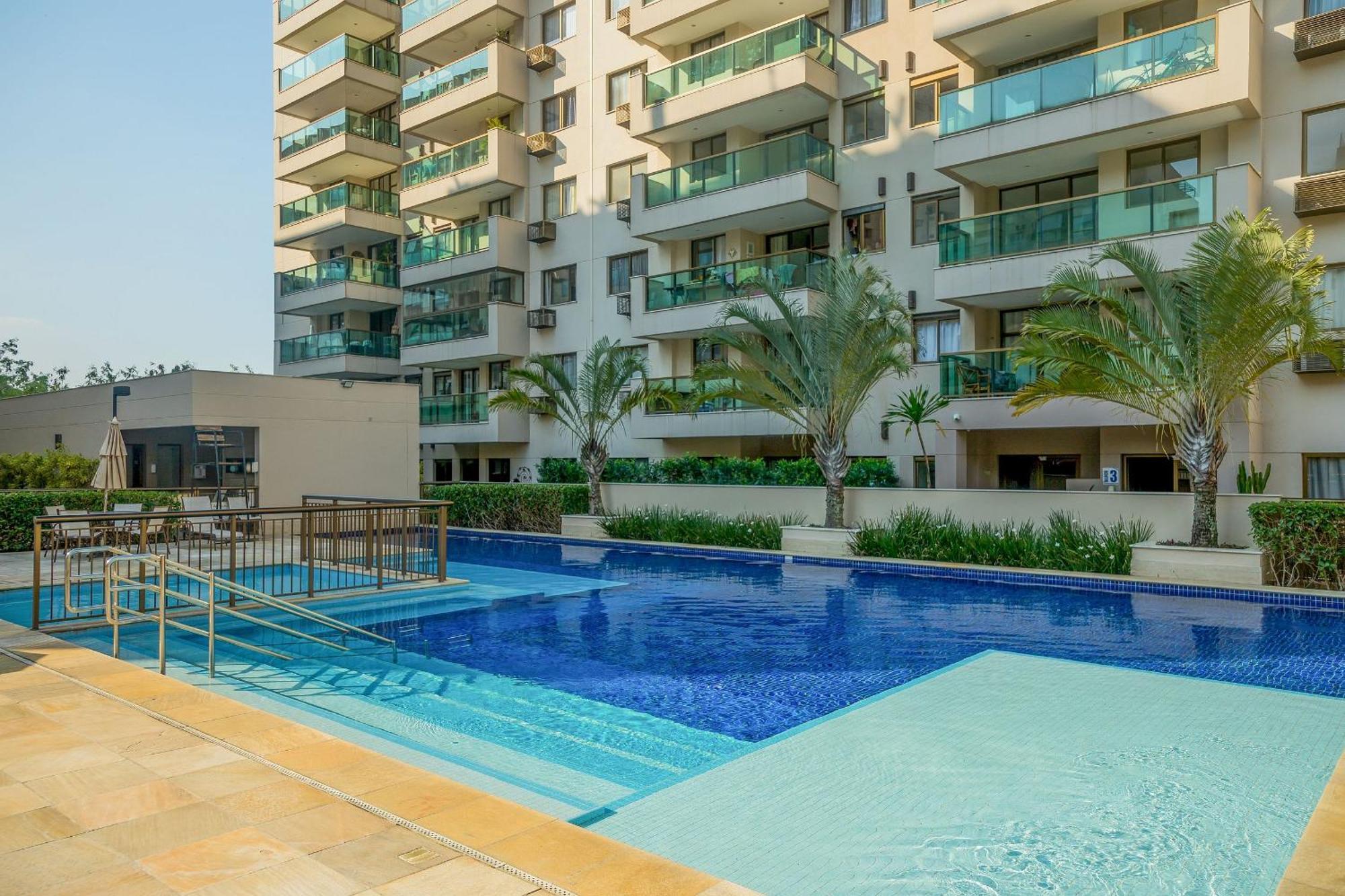 2 Qto E Varanda Em Completo Apartamento Rio de Janeiro