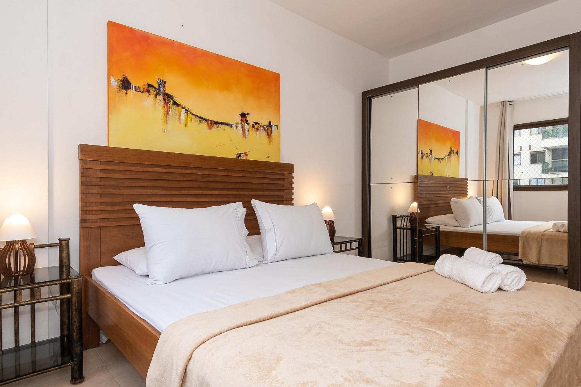 Apartamento 2 Qto E Varanda Em Completo *