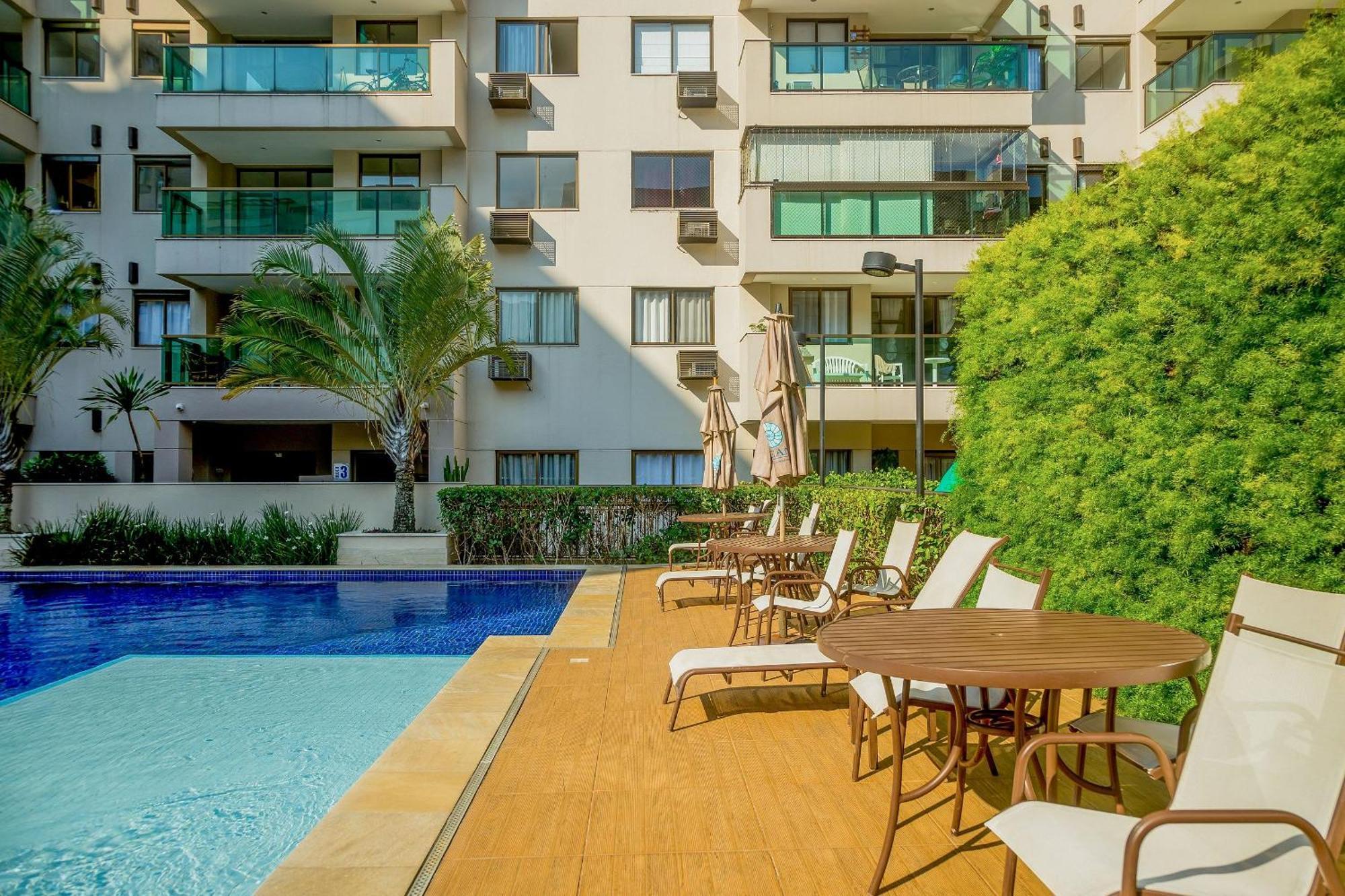 2 Qto E Varanda Em Completo Apartamento Rio de Janeiro